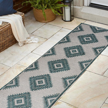 Lior Geometric Moroccan Diamond Area Rug